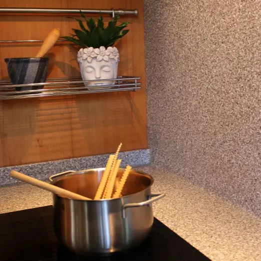 Herdverbau in Corian